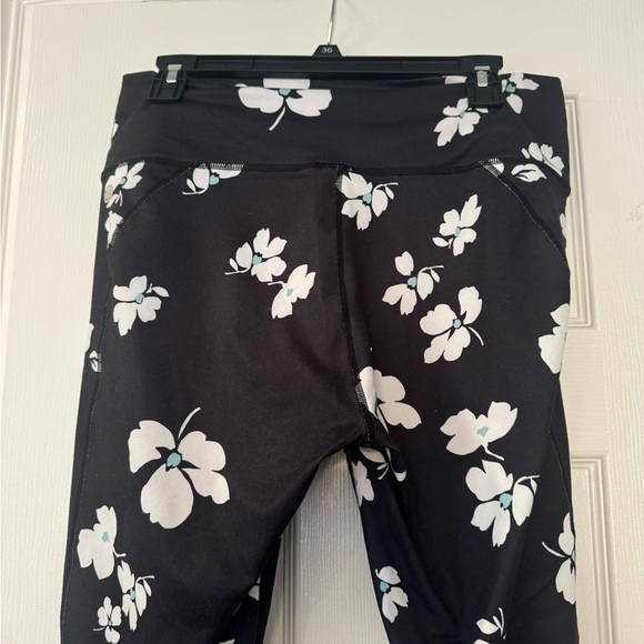 Guru Active Leggings - Picture 3 of 9